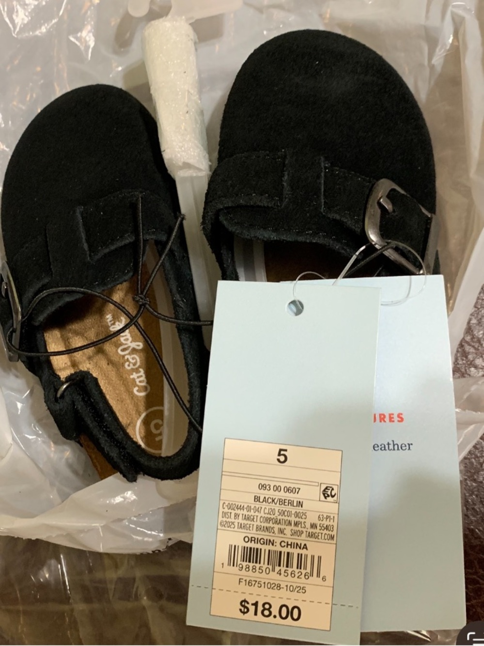 Cat & Jack NWT’s baby’s size 5 black suede leather shoes w/velcro strap